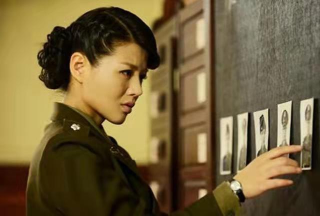 1948年毛主席遭精准轰炸，惊险生还，一年后凭借一封电报揪出内鬼