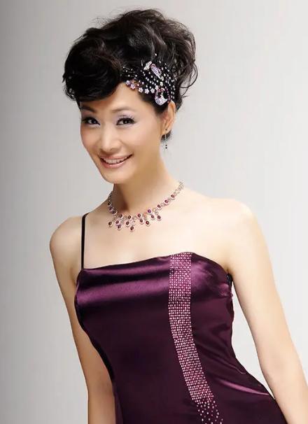 53岁于文华与二婚老公（二婚嫁未婚小伙）(6)