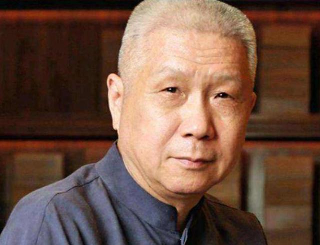 马未都谈亲密关系：人越亲越不讲理，和喜欢的人保持距离