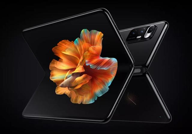 60Hz外屏+120Hz内屏，绿厂折叠屏配置曝光