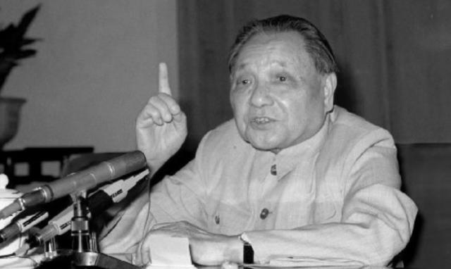 1977年叶剑英给回京的洪学智安排工作，邓小平得知后：他另有大用
