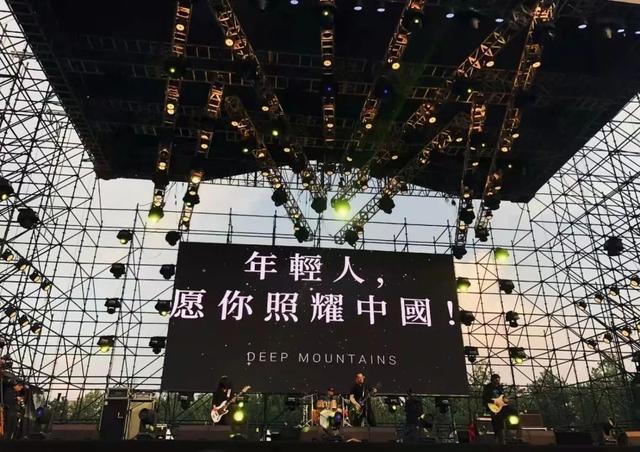 《青年文摘》