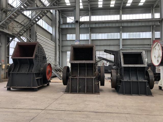 小行破碎铁破碎机的简单介绍
