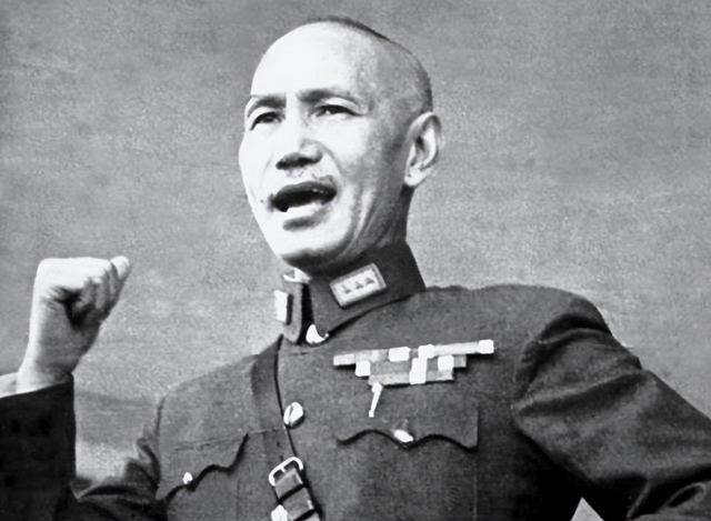 重庆谈判时，蒋介石决定让毛主席担任新疆省长，主席的回应真高明