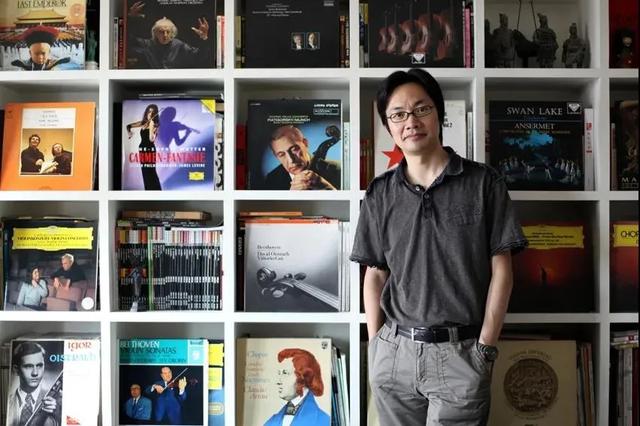 冰墩墩幕后设计师火了，出道36年做到：一出手，就是中国的设计