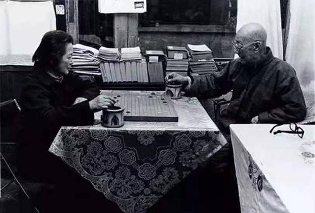 1972年袁世凯表侄向陈毅敬献一副挽联，毛主席看后：给他安排工作
