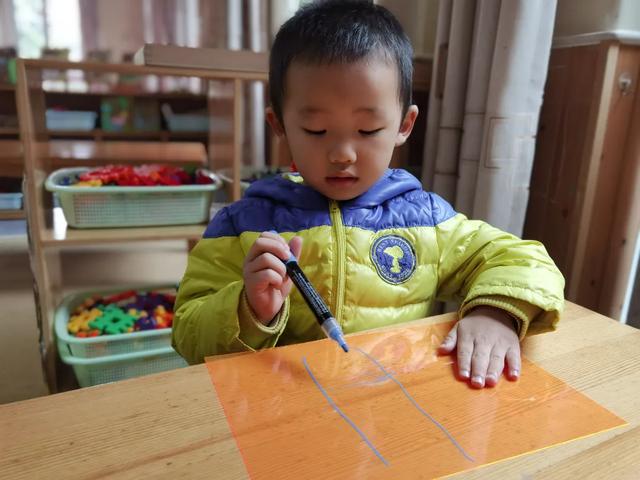 【校园动态】拾贰月Shi |小一班——“童趣风车里”创客课程故事