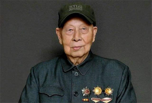 又一名将军逝世，1955年授衔的将军如今只剩下一人了，今已103岁