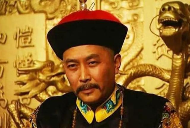 雍正儿子中最聪明的一个，装一辈子糊涂，保住了子孙的荣华富贵