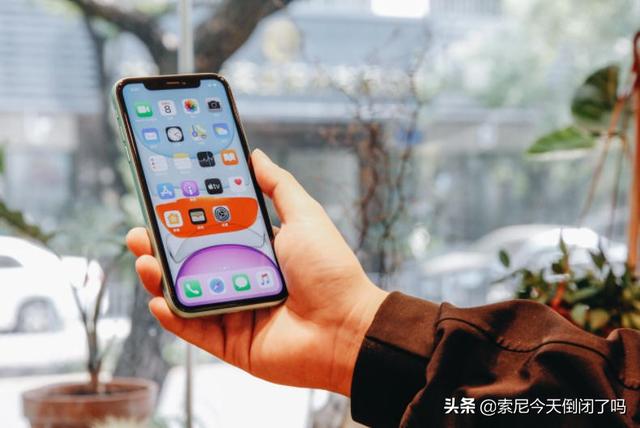iOS15.5RC和iOS15.5正式版差不多，iPhone11续航和信号简直逆天