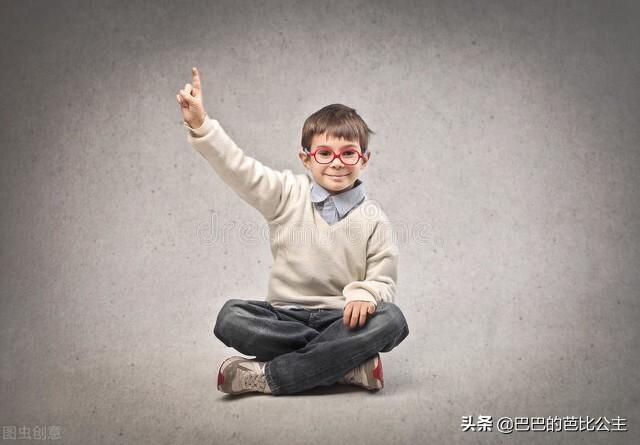 男孩像妈更有出息，男孩智商全部遗传妈妈吗？如何养育聪明男孩