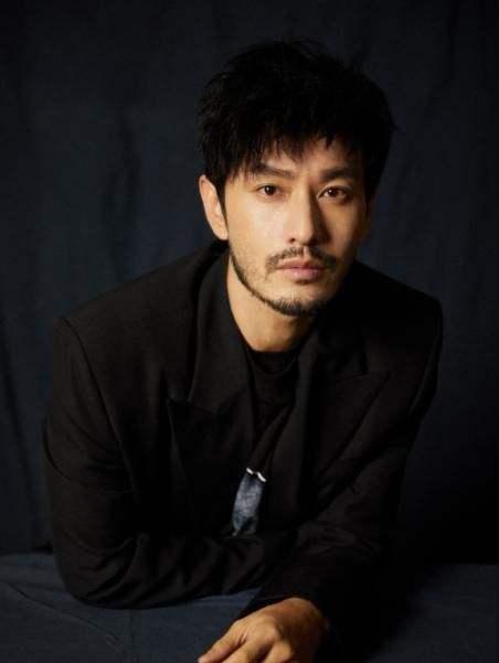 离婚后的杨颖,依旧风光无限,而黄晓明呢?