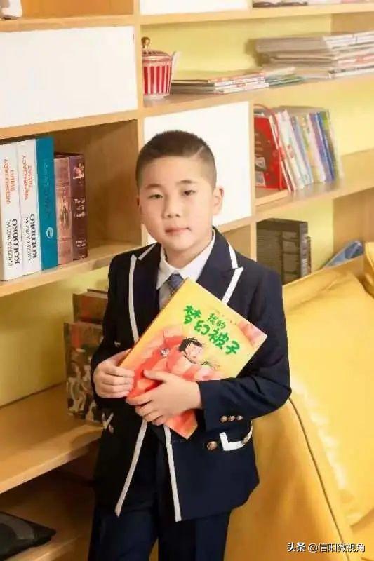 信阳市羊山外国语小学东校区：春光正好，听书香与少年的故事