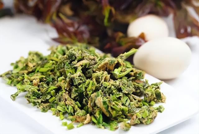 香椿吃多了是致癌，是谣言还是真相？如何正确的食用香椿