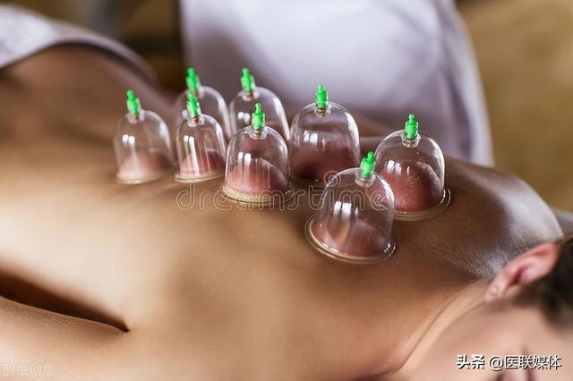 拔火罐产生的瘀血，是体内排出的毒素？告诉你真实的答案