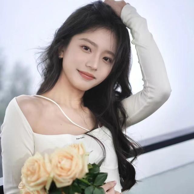 今年是五四青年节，青春是无悔是勇攀巅峰