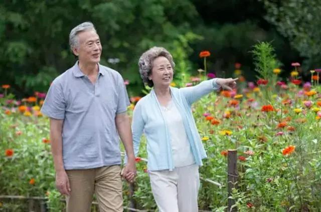 65岁以上补钾比补钙还重要，2类人重点注意，降低中风几率