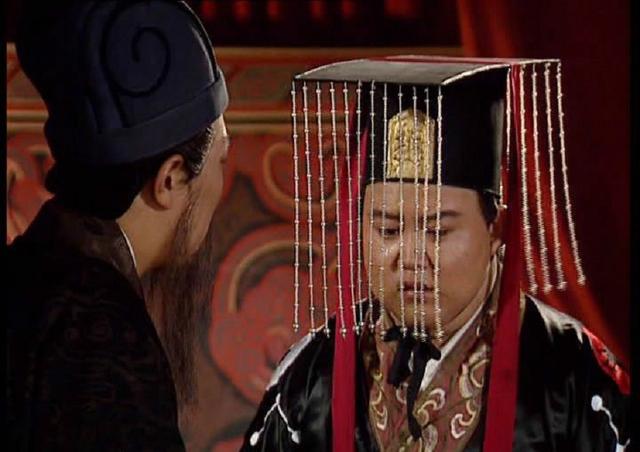 诸葛亮为何无法一统三国，毛主席评价得很到位：他有3个欠缺