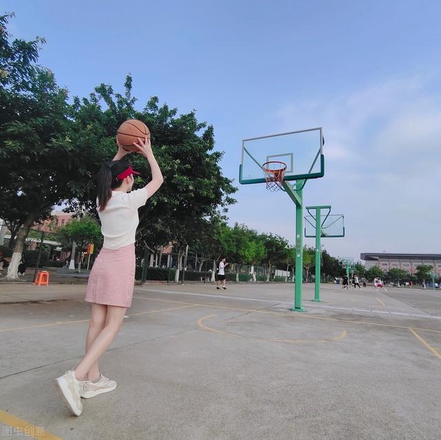 人到中年，贫穷并没有原罪，无论多渺小我们依然可以发光