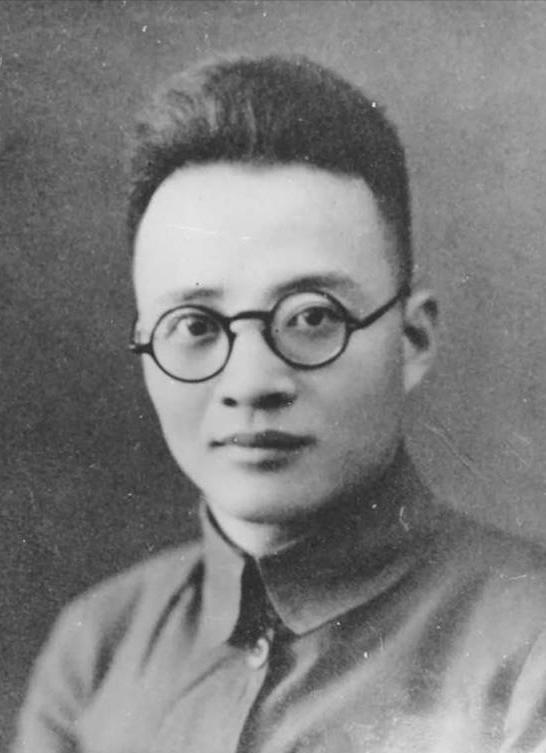 1935年的遵义会议，关键一票改变中国命运，是谁投给了毛主席？