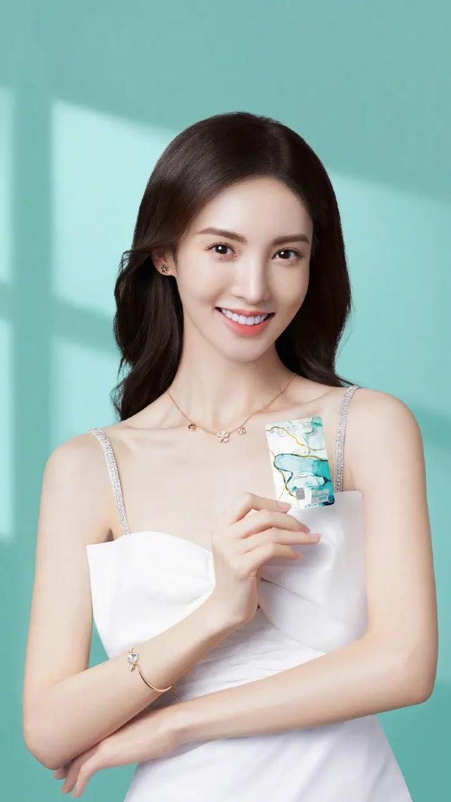 身高一米九的女明星(身高一米九的男明星)-天晟网