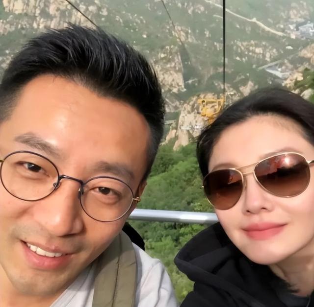 小S取消发布会，用格言回击汪小菲，获丈夫力挺：她智慧高如佛祖