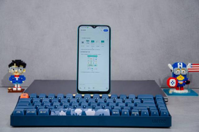 品质、颜值缺一不可——Lofree洛斐小翘蓝牙机械键盘 暗夜蓝