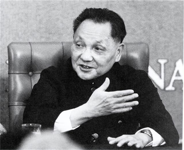1978年日本记者刁难：钓鱼岛属于哪国，邓小平巧妙应答令人佩服