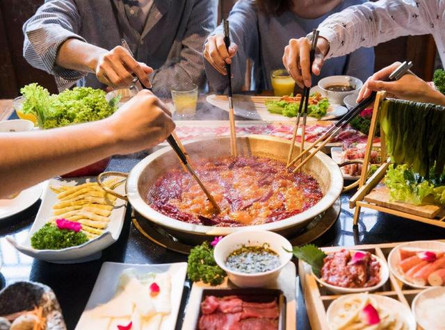 为什么“尿毒症”越来越多？医生劝说：四个原因别碰，肾会感谢你