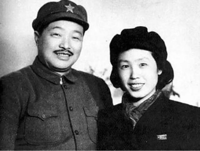 她被称为红军西施,为贺老总生了两个孩子,离婚后终身未再嫁