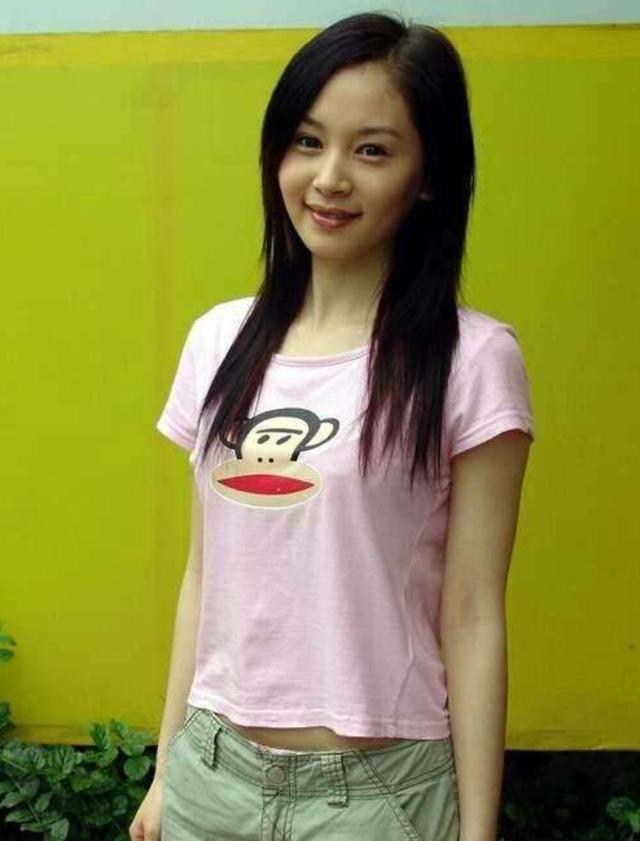 王子文：游离了3个男人后，决定未婚生子，35岁带儿子潇洒生活