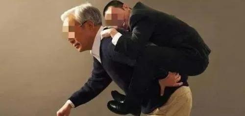 “新型啃老”方式出现，可多数父母并未发觉，还以为子女很孝顺