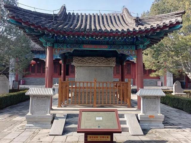 鐵兵遊記｜探訪三絕 四寶雲居寺