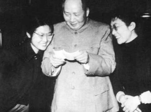 76年毛主席逝世后，中央得知李敏未能守灵，特意为其设置主席灵堂