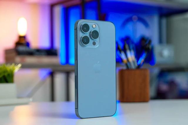 富士康停摆，iPhone 14 要凉？