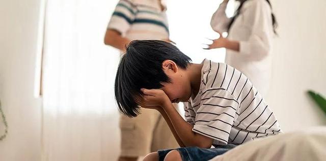 跟孩子谈谈离家出走(孩子离家出走回来后怎么教育)