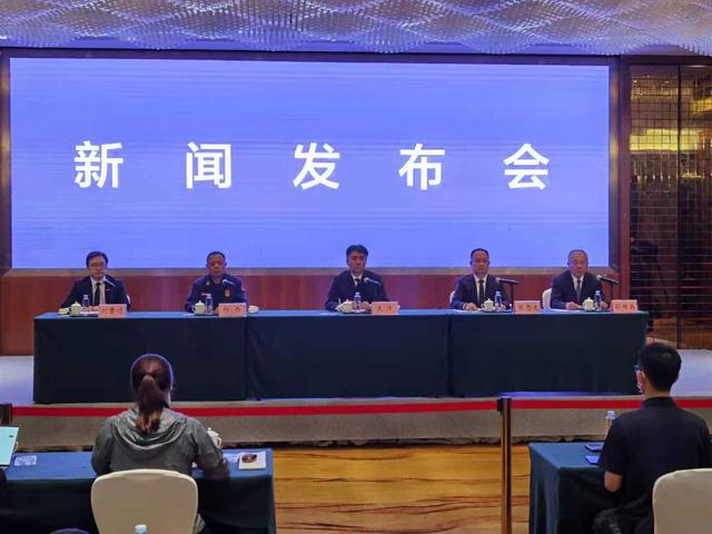 东航空难 | 民航局：将尽快搜寻黑匣子并开展数据分析