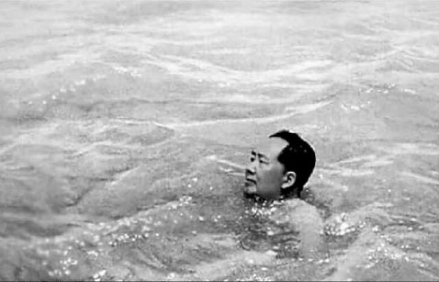 1958年，毛主席问周谷城等众多老友：关公姓什么？结果无一人答对