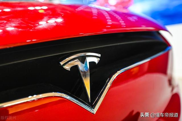 特斯拉召回超12万辆Model3