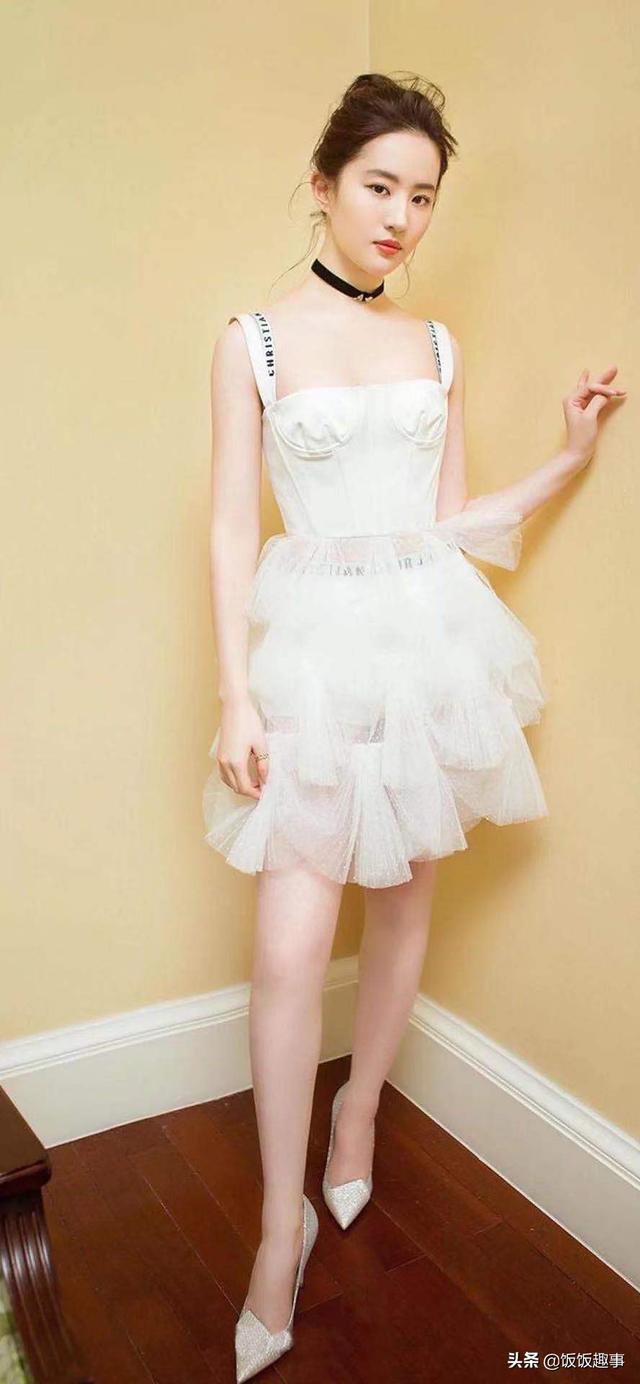 中国腿最长的女明星前十名(15位拥有纤细美腿的女明星)(3)