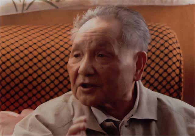 1978年日本记者刁难：钓鱼岛属于哪国，邓小平巧妙应答令人佩服