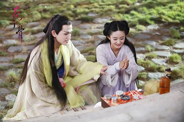 �����Ǽ�������(ƾ����ǧ�ǡ���������ɣ��˿�ȴ��18����Ա���䣬��Դ��������)