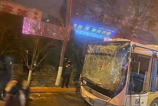 沈阳公交车突发爆炸事故！究竟是何原因？机械故障或是根源所在