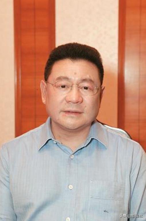 港姐李嘉欣：拼尽全力争宠俘获男人芳心，为何到头来还是被骂？