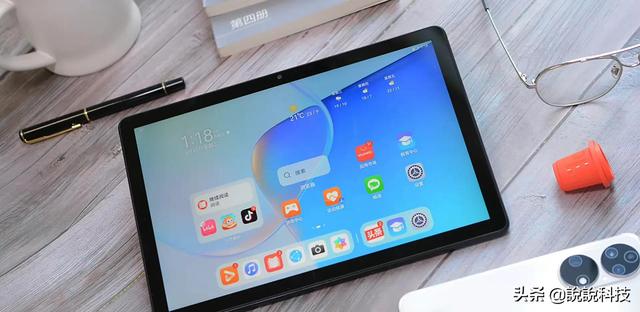 华为MatePad SE配置速看：仅售1299元，搭载鸿蒙系统拥有教育模式