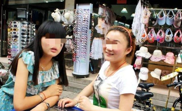 2009年湖北女服务员因不堪受辱，失手杀死镇招商办主任，有罪免处