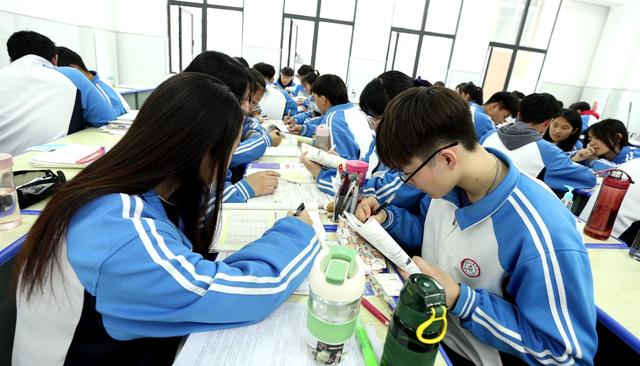 封闭式学校报名(的封闭式学校)(图23)