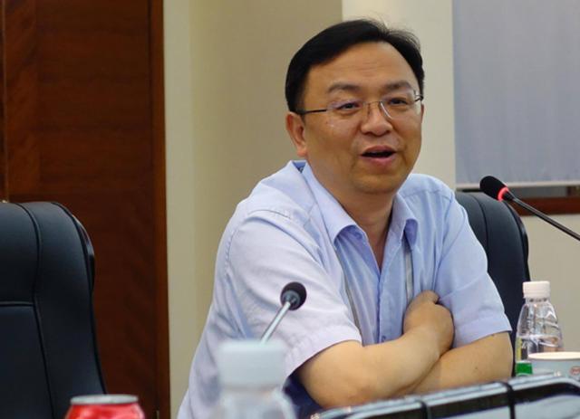王传福：13岁丧父15岁丧母，嫂子卖嫁妆供学，今身价百亿不忘兄嫂
