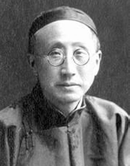 1949年毛主席邀张元济游天坛，期间问到：当年你在朝廷的俸禄多少