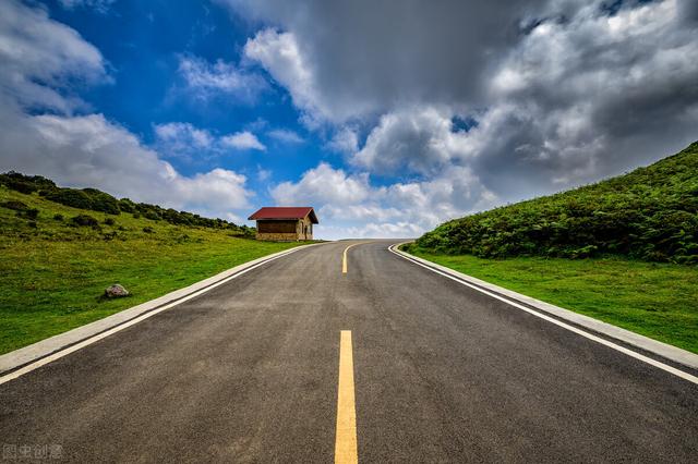 《适合七八月旅行的８座小城，景美人少既凉快又好玩，选一个出发吧》